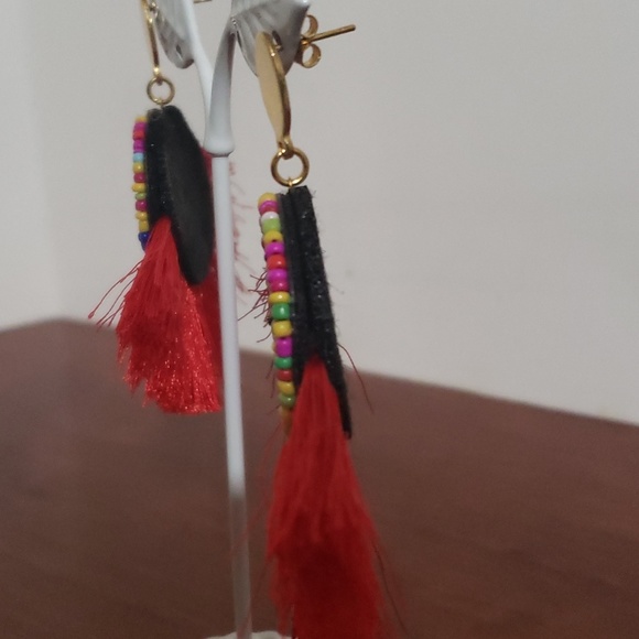 Handmade Fan Shape Tassel Earrings - Picture 5 of 8